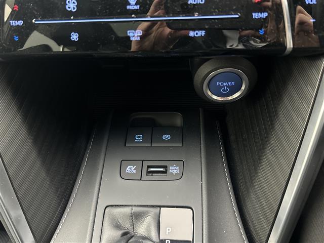 ハリアーハイブリッド Ｚ　レザーパッケージ　純正ナビ　ＴＶ　ＪＢＬサウンド　全方位カメラ　調光パノラマルーフ　レザーシート　シートヒーター　ベンチレーション　プリクラッシュセーフティ　レーントレーシングアシスト　レーントレーシングアシスト（21枚目）