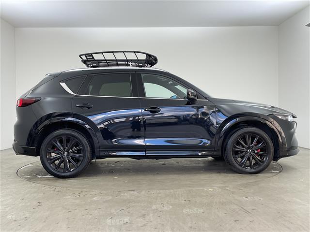 ＣＸ－５ ＸＤ　スポーツアピアランス　純正１０．２５インチディスプレイ　全方位カメラ　ＢＯＳＥサウンド　スマートブレーキサポート　スマートシティーブレーキサポート　革シート　パワーシート　純正１９インチアルミホイール　ＬＥＤヘッドライト（7枚目）