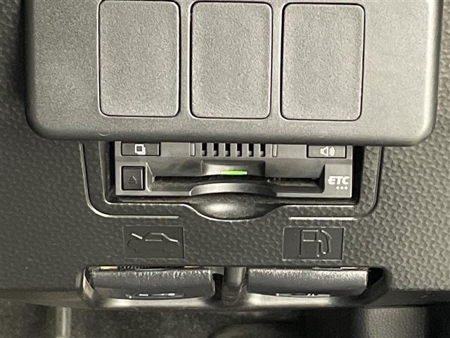 タンク カスタムＧ　Ｓ　純正ナビ　バックカメラ　スマートアシストＩＩ　両側パワスラ　クルーズコントロール　ＴＶキャンセラー　前方ドラレコ　革巻きステアリング　純正１４インチアルミホイール　ＬＥＤヘッドライト　スペアキー（34枚目）