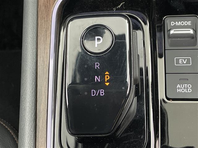 オーラ Ｇ　純正ナビ　全方位カメラ　プロパイロット　エマージェンシーブレーキ　車線逸脱警報　ＢＯＳＥプレミアムサウンド　レーダクルコン　デジタルインナーミラー　純正１７インチアルミホイール　ＬＥＤヘッドライト（30枚目）