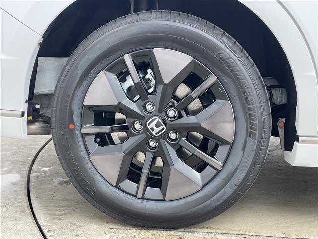 ステップワゴン ｅ：ＨＥＶスパーダ　・登録済未使用車・衝突軽減ブレーキ・アダプティブクルーズコントロール・レーンキープアシスト・オートハイビーム・純正１１．４型ナビ・純正１５．６インチ後席モニター・両側パワスラ・パワーバックドア・ＢＳＭ（41枚目）