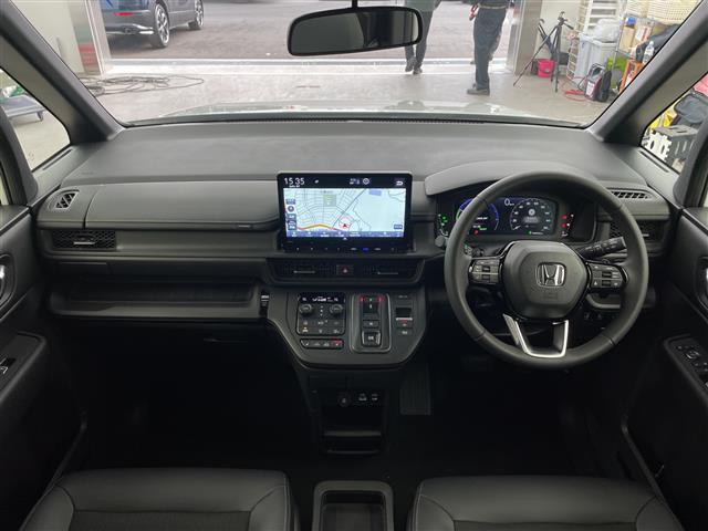 ステップワゴン ｅ：ＨＥＶスパーダ　・登録済未使用車・衝突軽減ブレーキ・アダプティブクルーズコントロール・レーンキープアシスト・オートハイビーム・純正１１．４型ナビ・純正１５．６インチ後席モニター・両側パワスラ・パワーバックドア・ＢＳＭ（42枚目）