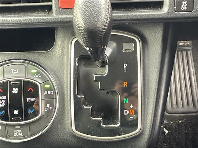 ヴォクシー ＺＳ　煌　純正９インチナビ　純正１０インチフリップダウンモニター　バックカメラ　両側パワースライドドア　寒冷地仕様　プリクラッシュセーフティ　レーンディバーチャーアラート　オートマチックハイビーム　ＥＴＣ（29枚目）