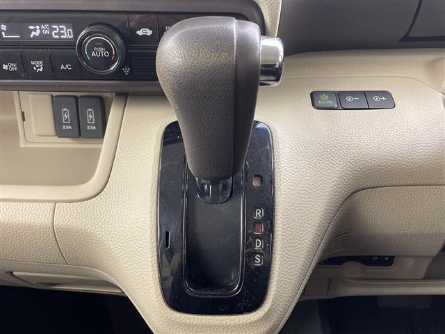 N-BOX G・EXターボホンダセンシング 社外ナビ バックカメラ ホンダセンシング 衝突軽減ブレーキ オートハイビーム 先行車発進告知機能 アダプティブクルーズコントロール 両側パワスラ ドラレコ LEDヘッドライト スペアキー ETC(31枚目)