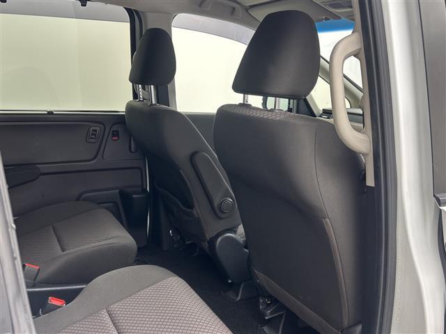 フリード Ｇ・ホンダセンシング　・社外８インチナビ／ＣＤ／ＤＶＤ／ＳＤ／ＴＶ／ＵＳＢ／ＨＤＭＩ・バックカメラ・両側パワースライドドア・ビルトインＥＴＣ・社外前後ミラー型ドライブレコーダー・ホンダセンシング・スマートキー（10枚目）