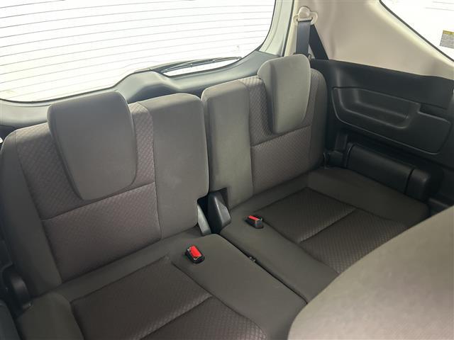 フリード Ｇ・ホンダセンシング　・社外８インチナビ／ＣＤ／ＤＶＤ／ＳＤ／ＴＶ／ＵＳＢ／ＨＤＭＩ・バックカメラ・両側パワースライドドア・ビルトインＥＴＣ・社外前後ミラー型ドライブレコーダー・ホンダセンシング・スマートキー（12枚目）