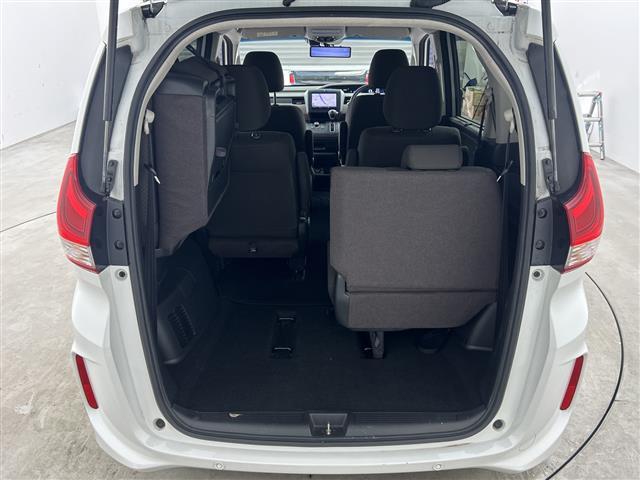 フリード Ｇ・ホンダセンシング　・社外８インチナビ／ＣＤ／ＤＶＤ／ＳＤ／ＴＶ／ＵＳＢ／ＨＤＭＩ・バックカメラ・両側パワースライドドア・ビルトインＥＴＣ・社外前後ミラー型ドライブレコーダー・ホンダセンシング・スマートキー（20枚目）