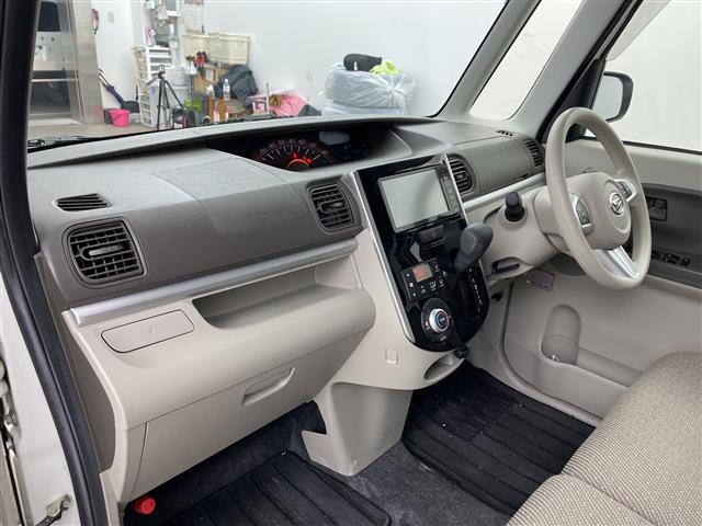 タント Ｘ　ＳＡＩＩＩ　純正ナビ　ＴＶ　バックカメラ　ＥＴＣ　助手席側パワースライドドア　スマートアシスト　衝突軽減ブレーキ　レーンキープ　オートハイビーム　誤発進抑制　運転席シートヒーター　スマートキー　プッシュスタート（12枚目）