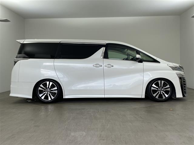 ヴェルファイア ２．５Ｚ　Ｇエディション　１１型ナビ　サンルーフ　フリップダウンモニター　両側パワースライドドア　パワーバックドア　レザーシート　シートヒーター　エアシート　プリクラッシュセーフティ　レーダークルーズコントロール　レーンキープ（6枚目）