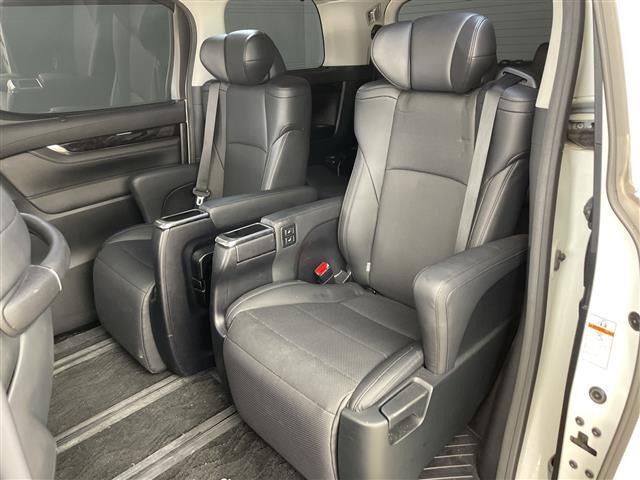 ヴェルファイア ２．５Ｚ　Ｇエディション　１１型ナビ　サンルーフ　フリップダウンモニター　両側パワースライドドア　パワーバックドア　レザーシート　シートヒーター　エアシート　プリクラッシュセーフティ　レーダークルーズコントロール　レーンキープ（14枚目）