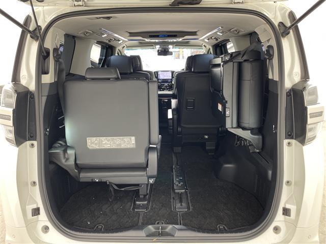 ヴェルファイア ２．５Ｚ　Ｇエディション　１１型ナビ　サンルーフ　フリップダウンモニター　両側パワースライドドア　パワーバックドア　レザーシート　シートヒーター　エアシート　プリクラッシュセーフティ　レーダークルーズコントロール　レーンキープ（17枚目）