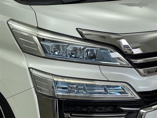 ヴェルファイア ２．５Ｚ　Ｇエディション　１１型ナビ　サンルーフ　フリップダウンモニター　両側パワースライドドア　パワーバックドア　レザーシート　シートヒーター　エアシート　プリクラッシュセーフティ　レーダークルーズコントロール　レーンキープ（35枚目）