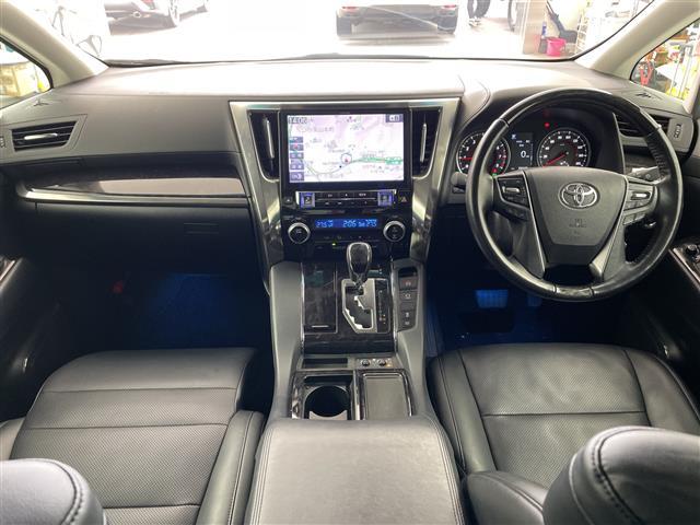 ヴェルファイア ２．５Ｚ　Ｇエディション　１１型ナビ　サンルーフ　フリップダウンモニター　両側パワースライドドア　パワーバックドア　レザーシート　シートヒーター　エアシート　プリクラッシュセーフティ　レーダークルーズコントロール　レーンキープ（41枚目）