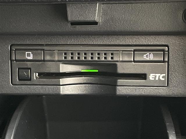 ヴェルファイア ２．５Ｚ　Ｇエディション　純正フリップダウンモニター　両側パワスラ　クルーズコントロール　前後コーナーセンサー　社外前後ドラレコ　ハーフレザーシート　純正１８インチアルミホイール　ＬＥＤヘッドライト　オットマン　ｎａｎｏｅ（32枚目）