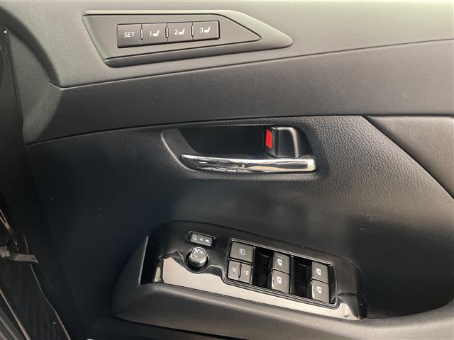 ヴェルファイア ２．５Ｚ　Ｇエディション　純正フリップダウンモニター　両側パワスラ　クルーズコントロール　前後コーナーセンサー　社外前後ドラレコ　ハーフレザーシート　純正１８インチアルミホイール　ＬＥＤヘッドライト　オットマン　ｎａｎｏｅ（35枚目）