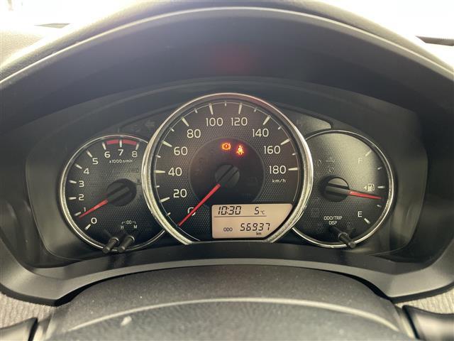 カローラアクシオ 1.5G 純正ナビ TV バックカメラ ビルトインETC ステアリングスイッチ HIDヘッドライト オートライト 5速MT 純正フロアマット ドアバイザー リモコンキー 横滑り防止装置 ワンオーナー(17枚目)