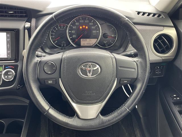 カローラアクシオ 1.5G 純正ナビ TV バックカメラ ビルトインETC ステアリングスイッチ HIDヘッドライト オートライト 5速MT 純正フロアマット ドアバイザー リモコンキー 横滑り防止装置 ワンオーナー(18枚目)