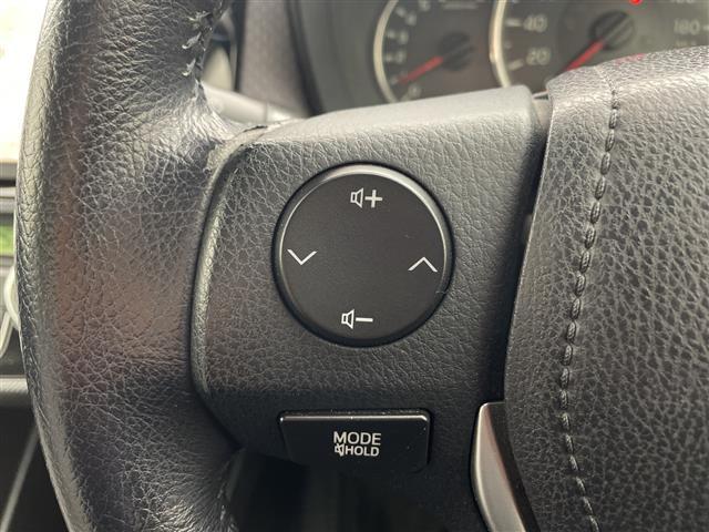 カローラアクシオ 1.5G 純正ナビ TV バックカメラ ビルトインETC ステアリングスイッチ HIDヘッドライト オートライト 5速MT 純正フロアマット ドアバイザー リモコンキー 横滑り防止装置 ワンオーナー(19枚目)