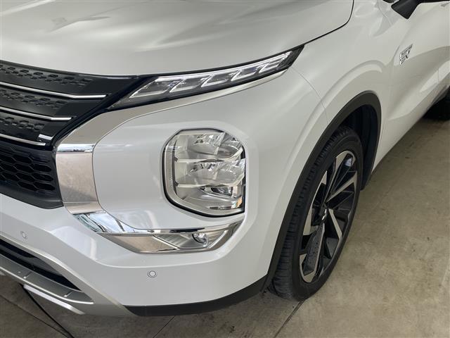 アウトランダーＰＨＥＶ Ｇ　純正ナビ・全方位カメラ・前後ドライブレコーダー・ＥＴＣ２．０・ハーフレザー・運転席パワーシート・前席シートヒーター・ステアリングヒーター・ワイヤレス充電・衝突軽減ブレーキ・レーダークルーズコントール（39枚目）
