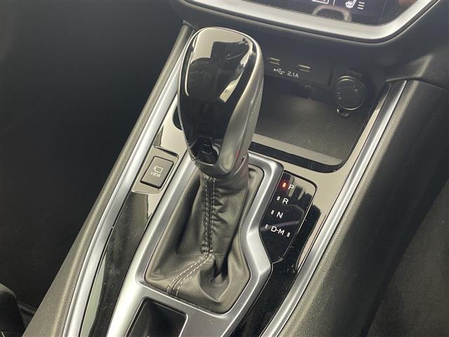 レヴォーグ ＧＴ　ＥＸ　純正ナビ・バックカメラ・ＥＴＣ・前方ドラレコ・アイサイト・後退速度リミッター・エマージェンシーレーンキープアシスト・車線逸脱防止機能・先行車発進お知らせ・後退時被害軽減ブレーキ・前席シートヒーター（27枚目）