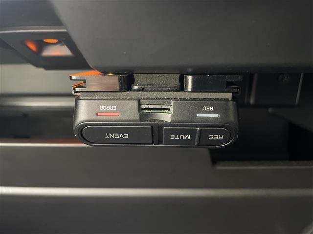 レヴォーグ ＧＴ　ＥＸ　純正ナビ・バックカメラ・ＥＴＣ・前方ドラレコ・アイサイト・後退速度リミッター・エマージェンシーレーンキープアシスト・車線逸脱防止機能・先行車発進お知らせ・後退時被害軽減ブレーキ・前席シートヒーター（30枚目）