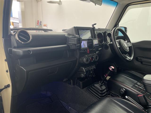 ジムニーシエラ ＪＣ　社外ナビ　ＴＶ　バックカメラ　ＥＴＣ　リフトアップ　ドライブレコーダー　クルーズコントロール　衝突軽減ブレーキ　車線逸脱警報　シートヒーター　社外マフラー　社外アルミホイール　スマートキー　ＬＥＤ（11枚目）