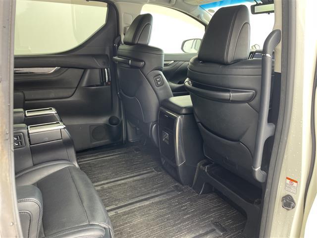 アルファード ２．５Ｓ　Ｃパッケージ　・純正ナビ・Ｂｌｕｅｔｏｏｔｈ接続・純正フリップダウンモニター・ドライブレコーダー・サンルーフ・デジタルインナーミラー・パワーバックドア・シートヒーター・ベンチレーション・ステアリングヒーター・ＥＴＣ（10枚目）