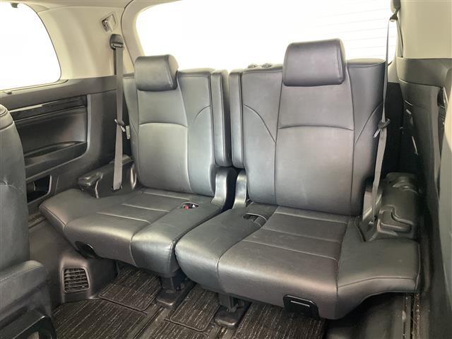 アルファード ２．５Ｓ　Ｃパッケージ　・純正ナビ・Ｂｌｕｅｔｏｏｔｈ接続・純正フリップダウンモニター・ドライブレコーダー・サンルーフ・デジタルインナーミラー・パワーバックドア・シートヒーター・ベンチレーション・ステアリングヒーター・ＥＴＣ（17枚目）