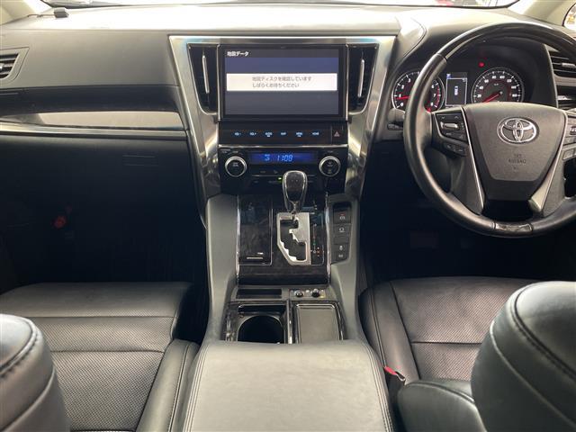 アルファード ２．５Ｓ　Ｃパッケージ　・純正ナビ・Ｂｌｕｅｔｏｏｔｈ接続・純正フリップダウンモニター・ドライブレコーダー・サンルーフ・デジタルインナーミラー・パワーバックドア・シートヒーター・ベンチレーション・ステアリングヒーター・ＥＴＣ（25枚目）