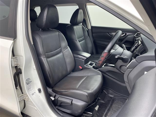 エクストレイル ２０Ｘ　エマージェンシーブレーキパッケージ　・純正ナビ・ワンセグ・ＣＤ・ＤＶＤ・ＵＳＢ・Ｂｌｕｅｔｏｏｔｈ接続・アラウンドビューモニター・ビルトインＥＴＣ・クルーズコントロール・ＬＥＤヘッドランプ・合皮シート・シートヒーター・コーナーセンサー（9枚目）