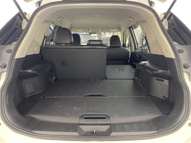 エクストレイル ２０Ｘ　エマージェンシーブレーキパッケージ　・純正ナビ・ワンセグ・ＣＤ・ＤＶＤ・ＵＳＢ・Ｂｌｕｅｔｏｏｔｈ接続・アラウンドビューモニター・ビルトインＥＴＣ・クルーズコントロール・ＬＥＤヘッドランプ・合皮シート・シートヒーター・コーナーセンサー（17枚目）