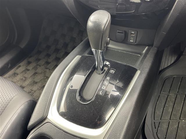 エクストレイル ２０Ｘ　エマージェンシーブレーキパッケージ　・純正ナビ・ワンセグ・ＣＤ・ＤＶＤ・ＵＳＢ・Ｂｌｕｅｔｏｏｔｈ接続・アラウンドビューモニター・ビルトインＥＴＣ・クルーズコントロール・ＬＥＤヘッドランプ・合皮シート・シートヒーター・コーナーセンサー（21枚目）