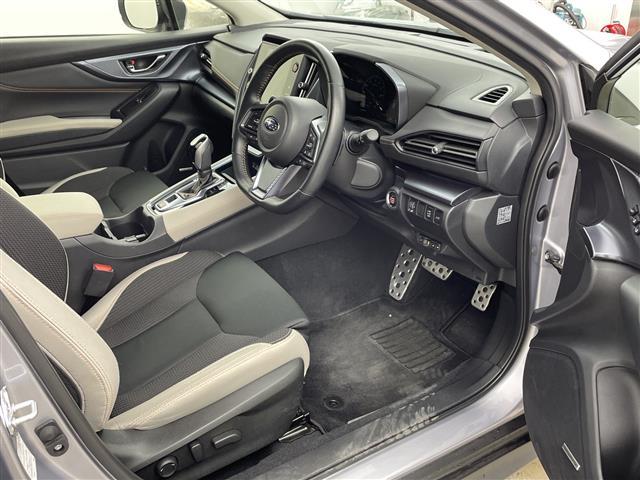 レヴォーグ　レイバック リミテッドＥＸ　純正ナビ　全方位カメラ　アイサイト　衝突軽減　先行車発進告知機能　車線逸脱防止機能　オートビークルホールド　パワーバックドア　レーダクルコン　パワーシート　シートヒーター　スペアキー　ＥＴＣ（8枚目）