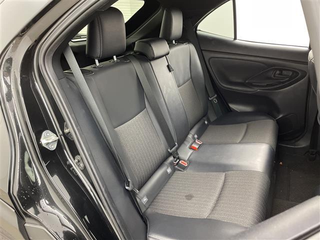 ヤリスクロス ハイブリッドＺ　・純正ＤＡ（ＢＴ／Ｍｉｒａｃａｓｔ／Ａｐｐｌｅｃａ）・ハーフレザーシート・シートヒーター・パワーシート・ステアリングヒーター・アラウンドビューモニター・プリクラッシュセーフティ・クリアランスソナー（11枚目）