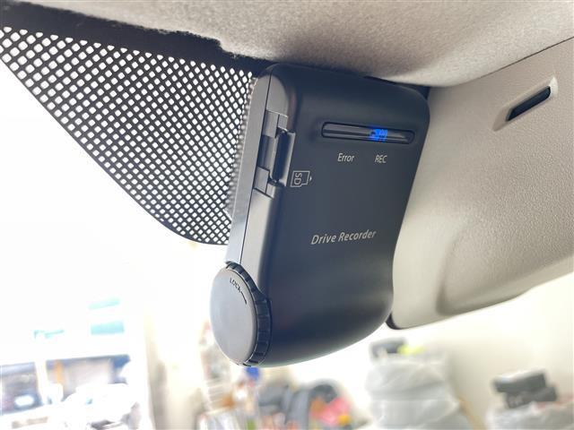 アルトラパン Ｘ　・衝突軽減ブレーキ・純正ナビ・バックカメラ・ビルトインＥＴＣ・純正前方ドライブレコーダー・ＨＩＤヘッドライト・スマートキー・プッシュスタート・ＤＶＤ再生・運転席シートヒーター・アイドリングストップ（30枚目）