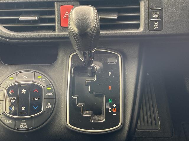 ヴォクシー ＺＳ　煌　・純正ナビ・フリップダウンモニター・バックカメラ・両側パワースライドドア・前方ドライブレコーダー・ビルトインＥＴＣ・ローダウン・スマートキー・スペアキー・純正アルミホイール・ＬＥＤヘッドライト・フォグ（29枚目）