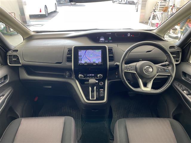 セレナ ハイウェイスター　プロパイロットエディション　社外８インチナビ　後席モニター　ＴＶ　バックカメラ　ＥＴＣ　ドライブレコーダー　両側パワースライドドア　プロパイロット　エマージェンシーブレーキ　レーンキープ　前後ソナー　ＬＥＤヘッドライト（42枚目）