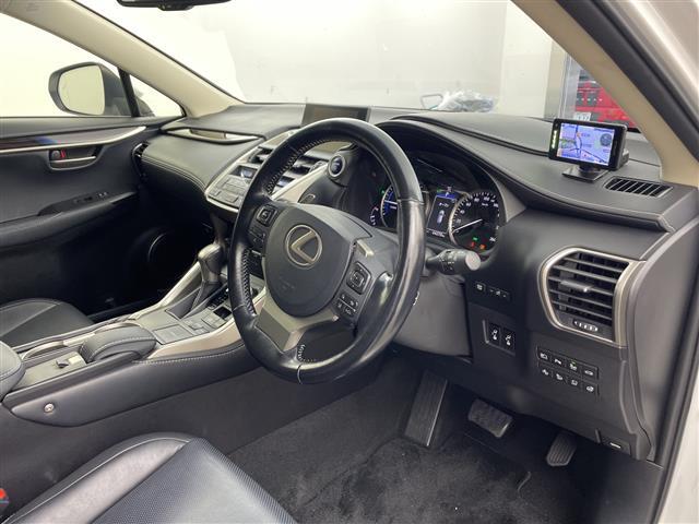 �K���X�R�[�e�B���O�A�i�r�Q�[�V�����A�d�s�b�ȂǁA���̑��̃p�[�c�̎��t�������ς���̂����k�������Ă���܂��I�I�N���}�̂��Ɖ��ł����C�����������I