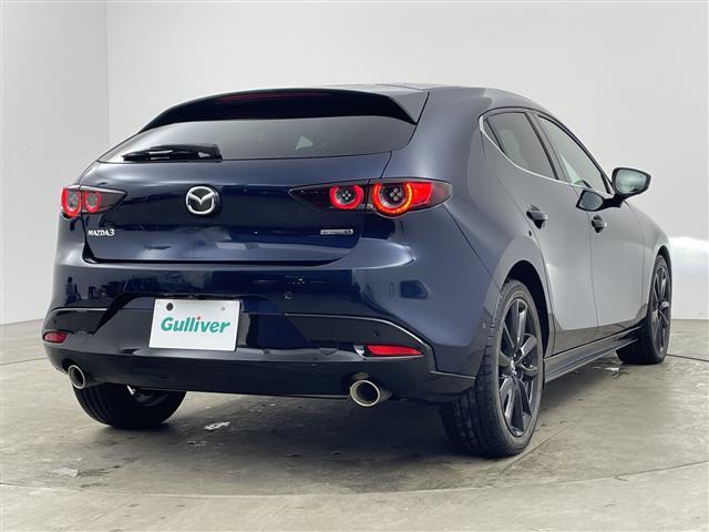 ＭＡＺＤＡ３ファストバック Ｘプロアクティブ　ツーリングセレクション　純正ナビ・全方位モニター・スマートブレーキサポート・レーンキープ・全速報接近車両検知・ブラインドスポットモニター・速度標識警報・パーキングセンサー・レーダークルーズコントロール・ＥＴＣ・シートヒーター（3枚目）