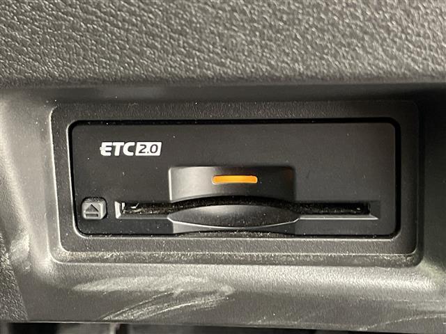 セレナ ｅ－パワー　ハイウェイスターＶ　・プロパイロット・エマージェンシーブレーキ・先行車発進告知・レーダークルーズコントロール・ふらつき警報・純正１２．３型ナビ・社外フリップダウンモニター・全方位カメラ・デジタルインナーミラー・純正エアロ（32枚目）