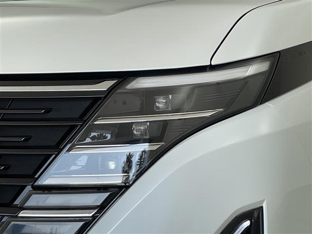 セレナ ｅ－パワー　ハイウェイスターＶ　・プロパイロット・エマージェンシーブレーキ・先行車発進告知・レーダークルーズコントロール・ふらつき警報・純正１２．３型ナビ・社外フリップダウンモニター・全方位カメラ・デジタルインナーミラー・純正エアロ（37枚目）