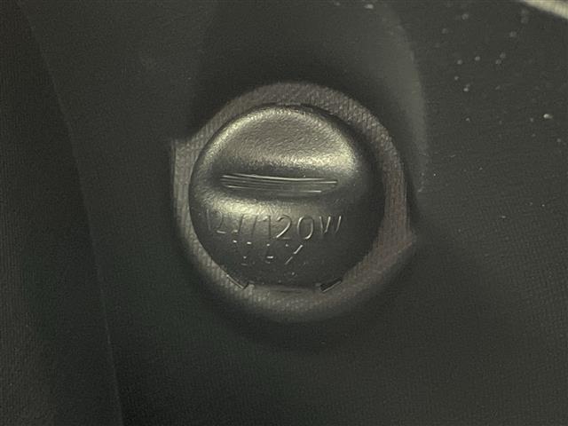 アクア Ｘ－アーバン　ソリッド　純正ナビ　ＴＶ　ＥＴＣ　バックカメラ　前後ドライブレコーダー　プリクラッシュセーフティ　レーンディパーチャーアラート　オートマチックハイビーム　ハーフレザー　シートヒーター　純正アルミホイール　ＬＥＤ（34枚目）