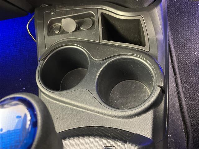 アクア Ｘ－アーバン　ソリッド　純正ナビ　ＴＶ　ＥＴＣ　バックカメラ　前後ドライブレコーダー　プリクラッシュセーフティ　レーンディパーチャーアラート　オートマチックハイビーム　ハーフレザー　シートヒーター　純正アルミホイール　ＬＥＤ（35枚目）