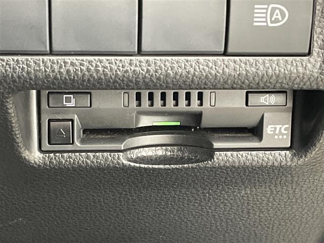 ＲＡＶ４ アドベンチャー　純正９インチナビ　バックカメラ　トヨタセーフティセンス　ＢＳＭ　ＴＲＤエアロパーツ　ブラックレザーシート　１７インチＡＷ＆マッドスタータイヤ　ルーフレール　前後ドラレコ　ＬＥＤヘッドライト（32枚目）