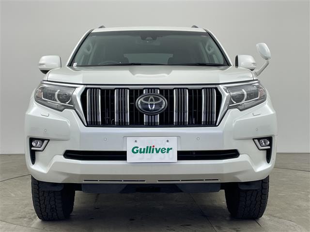 ランドクルーザープラド ＴＸ　Ｌパッケージ　ナビ　バックカメラ　サンルーフ　ルーフレール　衝突軽減　レーダクルーズ　クリアランスソナー　革シート　シートヒーター　シートベンチレーション　社外１７インチＡＷ　電動格納サードシート　ＬＥＤライト（4枚目）