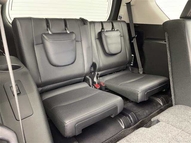 ランドクルーザープラド ＴＸ　Ｌパッケージ　ナビ　バックカメラ　サンルーフ　ルーフレール　衝突軽減　レーダクルーズ　クリアランスソナー　革シート　シートヒーター　シートベンチレーション　社外１７インチＡＷ　電動格納サードシート　ＬＥＤライト（12枚目）