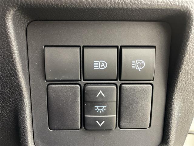 ランドクルーザープラド ＴＸ　Ｌパッケージ　ナビ　バックカメラ　サンルーフ　ルーフレール　衝突軽減　レーダクルーズ　クリアランスソナー　革シート　シートヒーター　シートベンチレーション　社外１７インチＡＷ　電動格納サードシート　ＬＥＤライト（33枚目）