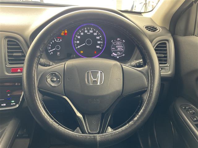 ヴェゼル Ｇ　純正ナビ　ＴＶ　Ｂｌｕｅｔｏｏｔｈ　バックカメラ　ＥＴＣ　スマートキー　スペアキー　アイドリングストップ　純正フロアマット　ドアバイザー（25枚目）