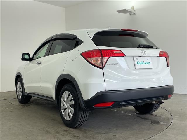 ヴェゼル Ｇ　純正ナビ　ＴＶ　Ｂｌｕｅｔｏｏｔｈ　バックカメラ　ＥＴＣ　スマートキー　スペアキー　アイドリングストップ　純正フロアマット　ドアバイザー（43枚目）