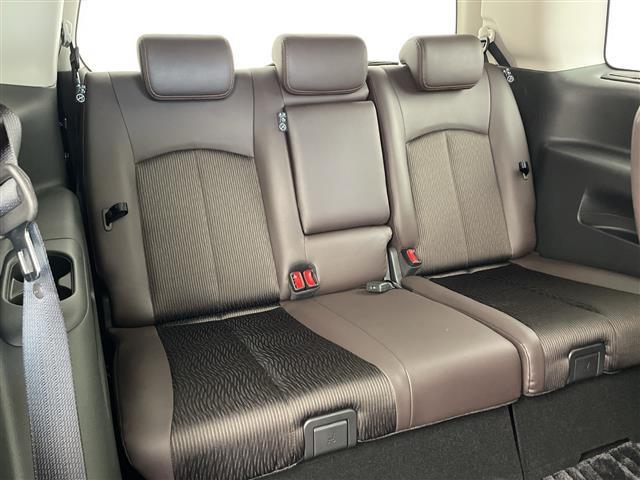 エルグランド 250ハイウェイスターS 純正SDナビ(MJ323D-W) フルセグTV 後席フリップダウンモニター アラウンドビューモニター 両側パワースライドドア レーダークルーズコントロール パワーバックドア 車線逸脱警報システム(12枚目)